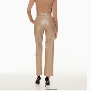 Aritzia Command Pant